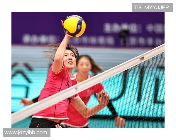 深圳排球队灵活性探讨:如何在竞技中实现战术多样化与团队协作 深圳排球队灵活性探讨:如何在竞技中实现战术多样化与团队协作