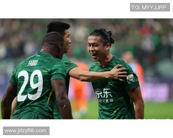 中国足球明星在球迷心中的地位与影响力分析