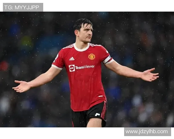 从贫困中崛起的足球明星童年悲惨经历与奋斗之路