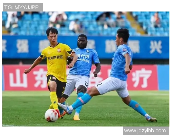 深圳足球队以79分领跑挑战赛积分榜展现强劲实力与团队合作精神 深圳足球队以79分领跑挑战赛积分榜展现强劲实力与团队合作精神