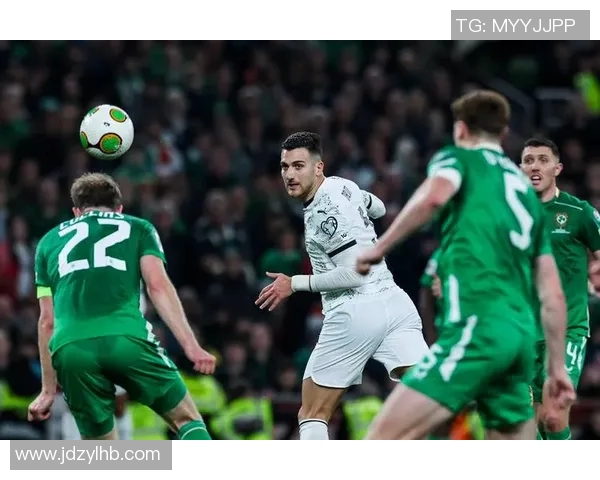 英国与爱尔兰足球明星的辉煌历程与传奇故事探讨 英国与爱尔兰足球明星的辉煌历程与传奇故事探讨